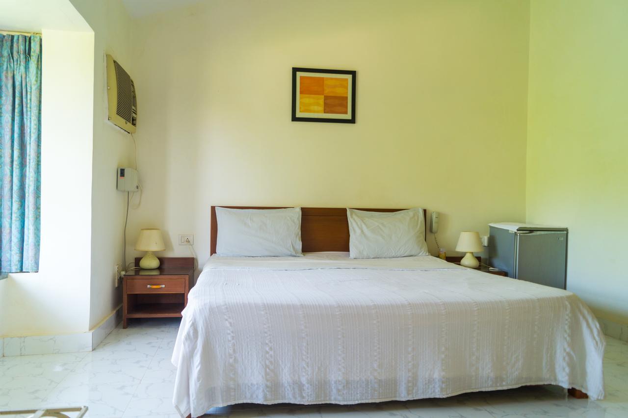 Zuariview Guest House Dona Paula Eksteriør billede